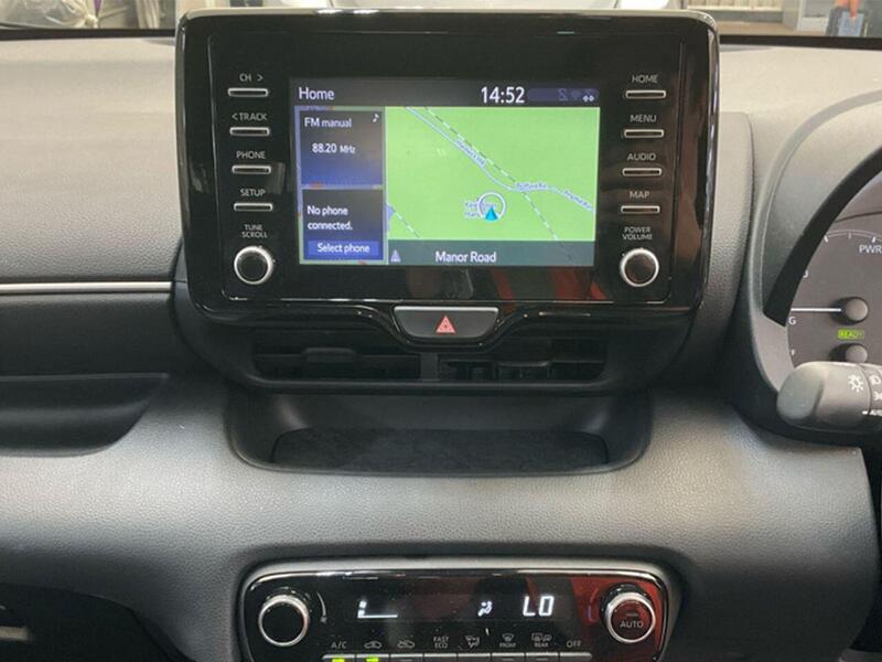 Toyota Yaris view 7