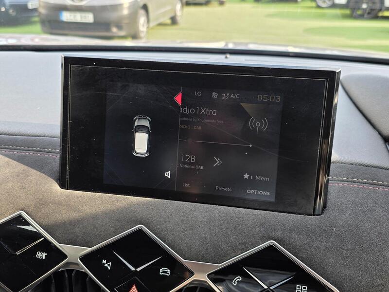DS Automobiles DS 3 Crossback view 2