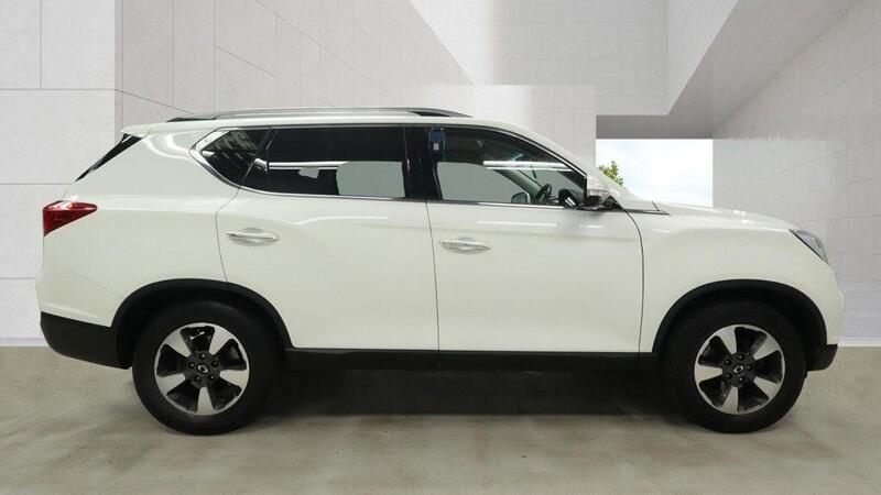 Ssangyong Rexton view 5