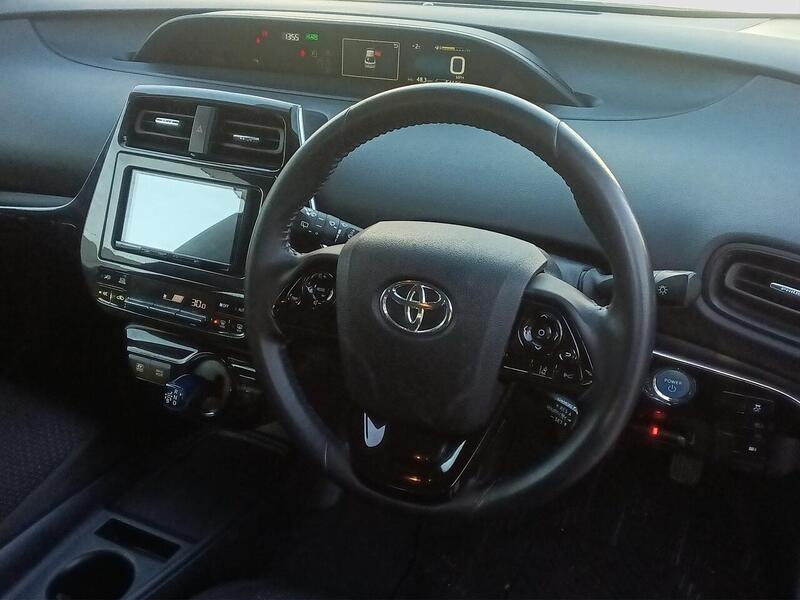 Toyota Prius view 19