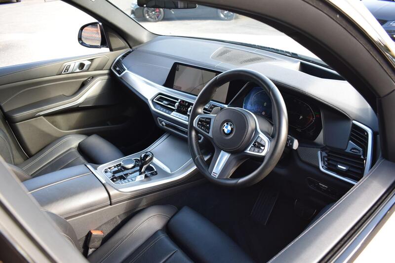 BMW X5 BMW X5 view 3