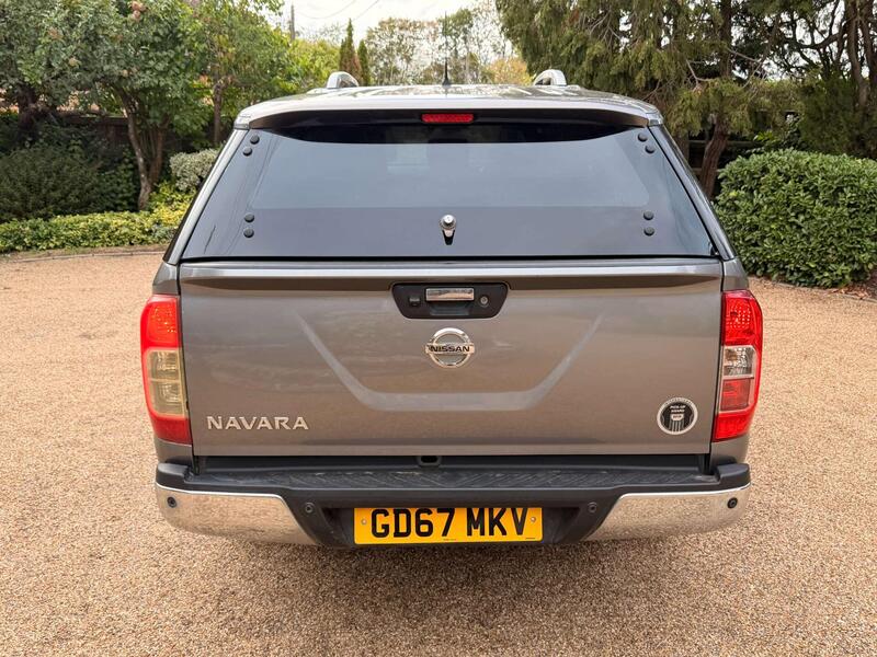 Nissan Navara view 4