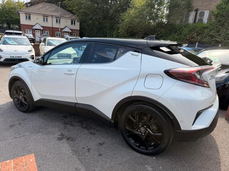 Toyota C-HR view 7
