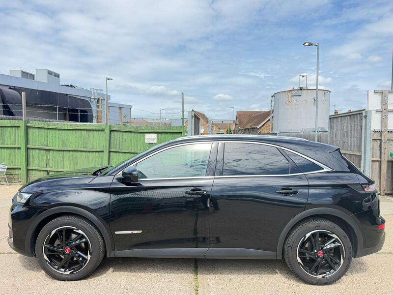 DS Automobiles DS 7 Crossback view 6