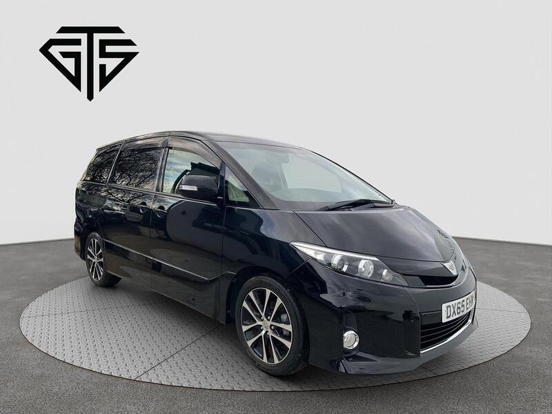 Toyota Estima main image