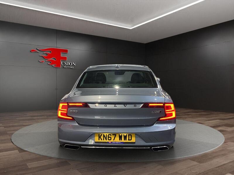 Volvo S90 view 6