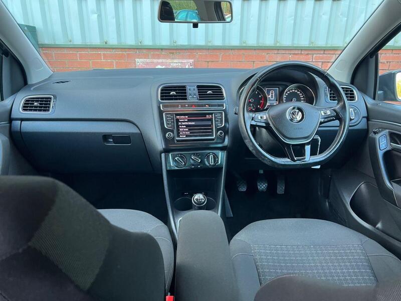 Volkswagen Polo view 16