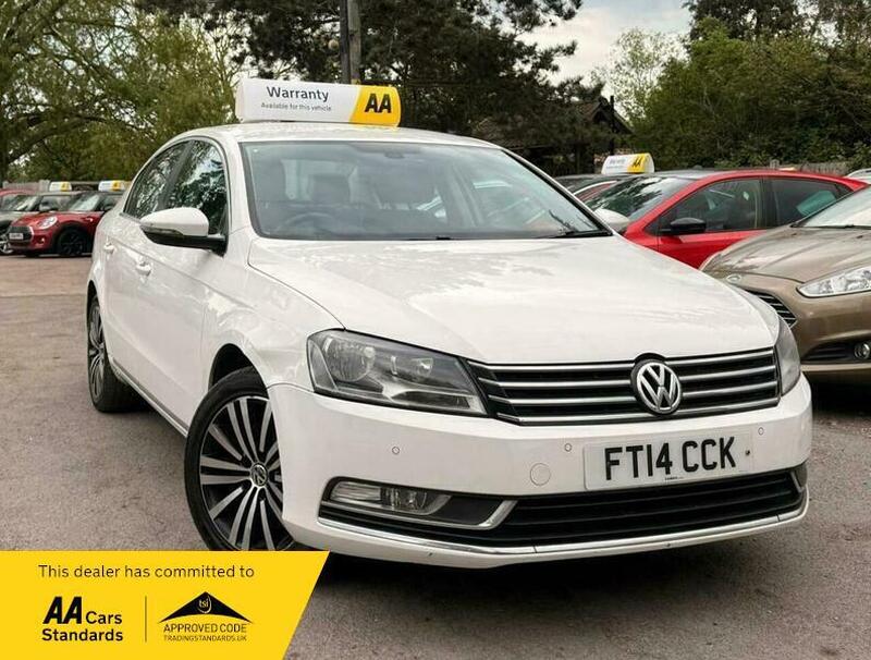 2014 Volkswagen Passat 2.0 TDI BlueMotion Tech Executive DSG Euro 5 (s/s) 4dr photo 2