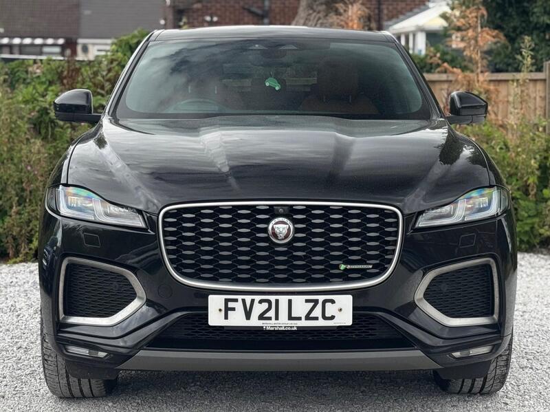 Jaguar F-Pace view 4