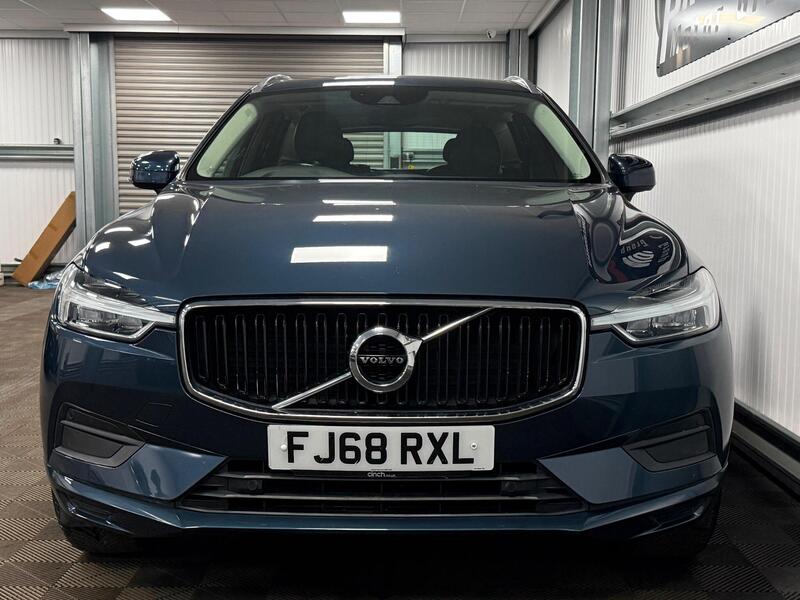 Volvo XC60 view 3