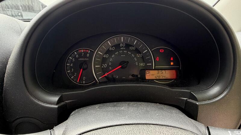 2013 Nissan Micra — photo 18