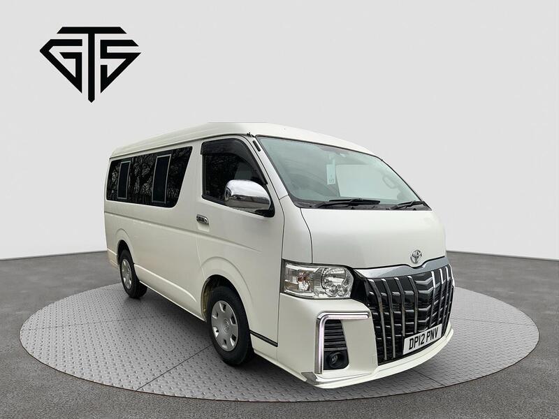 Toyota Hiace main image