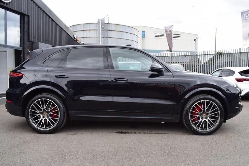 Porsche Cayenne view 4