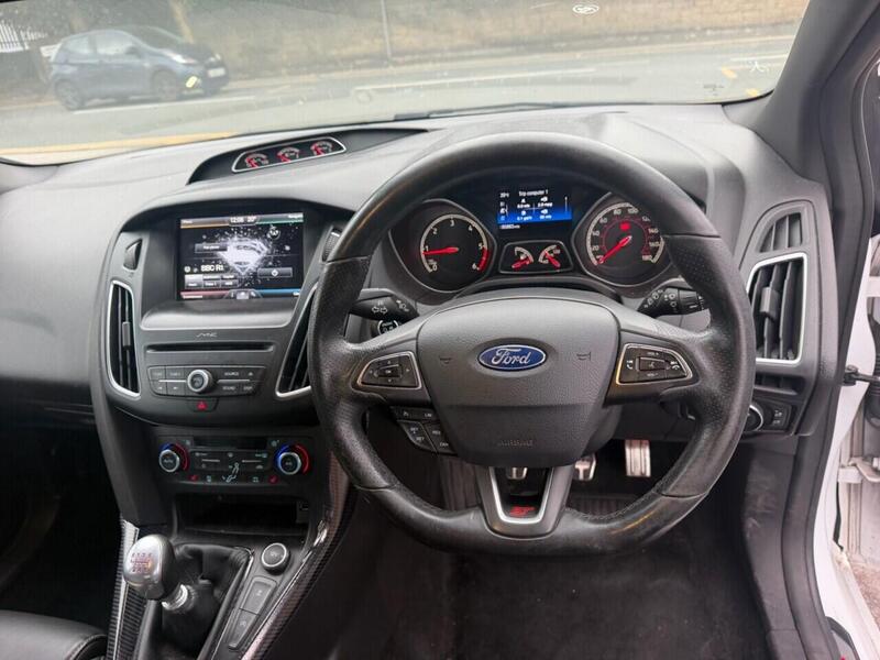 Ford Focus view 4
