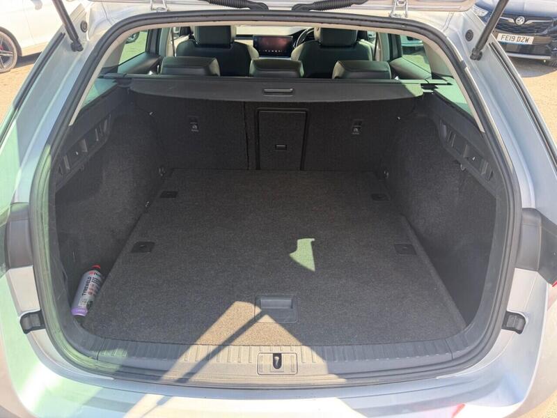 Skoda Octavia view 7
