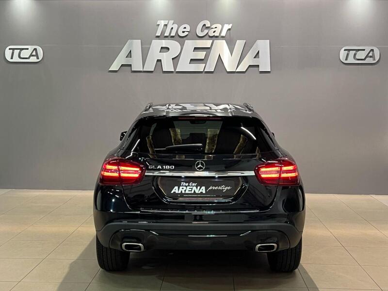 Mercedes-Benz Gla view 4