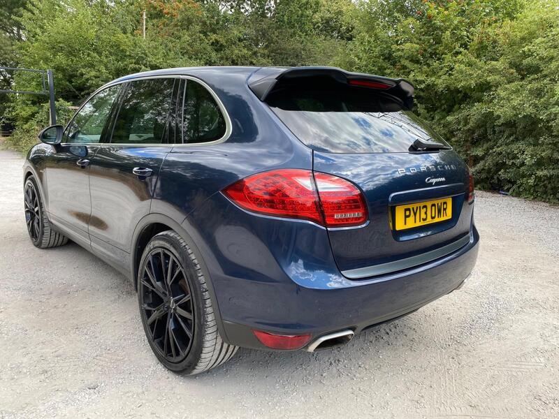 Porsche Cayenne view 5