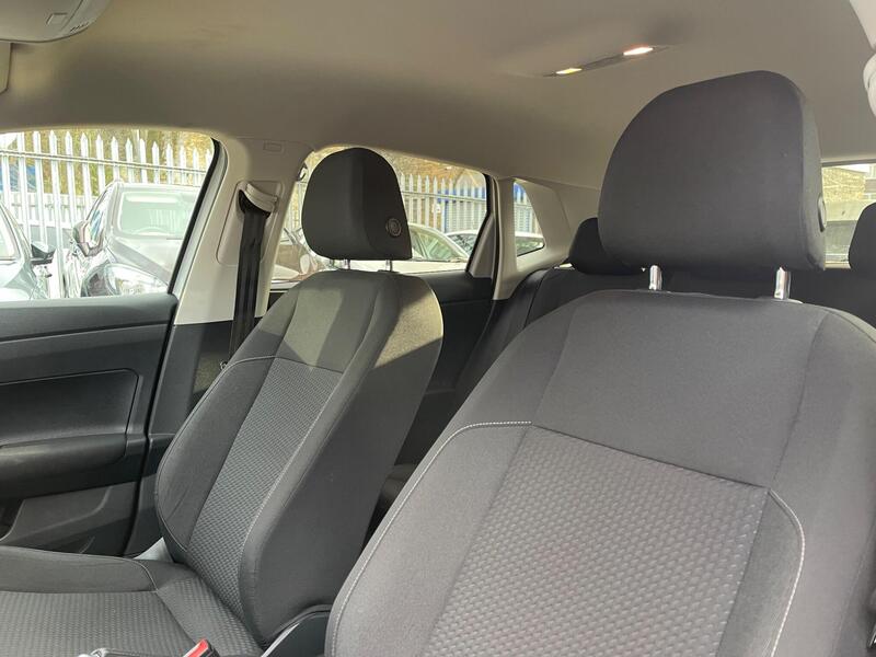 Volkswagen Polo 1.0 TSI Match Euro 6 (s/s) 5dr thumbnail 26