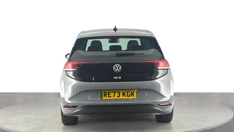 Volkswagen Id.3 view 5