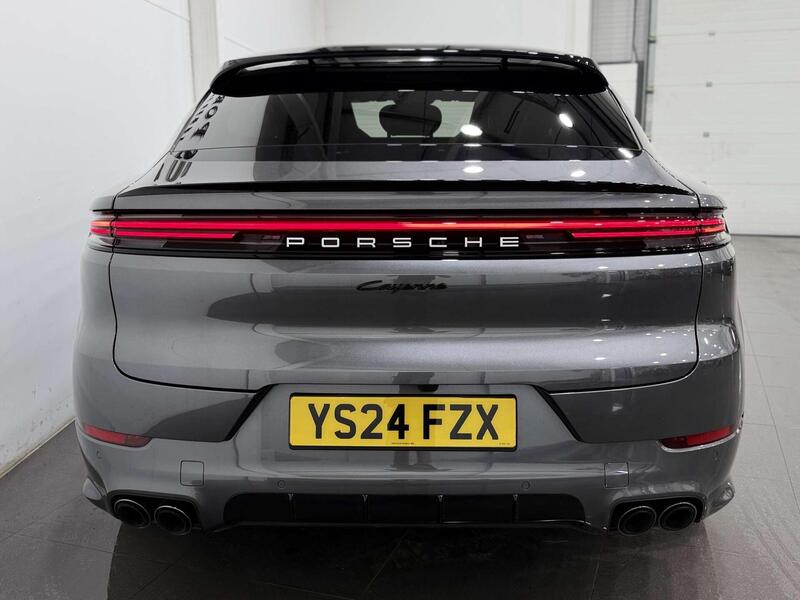 Porsche Cayenne view 7