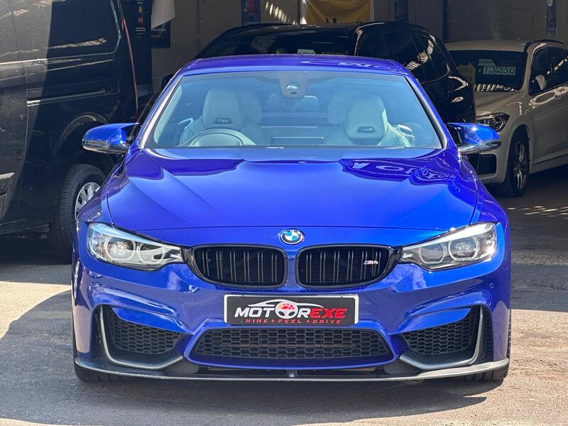 BMW M4 view 2