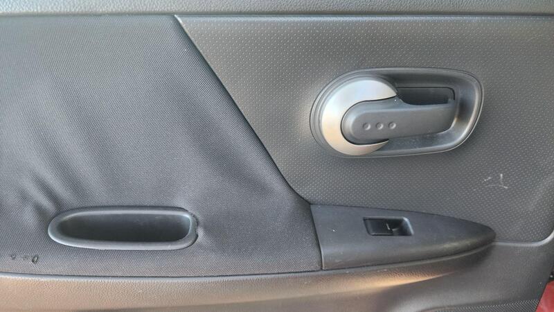 2010 Nissan Note — photo 48