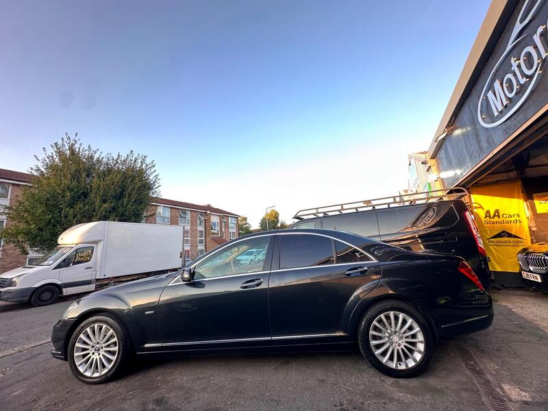 Mercedes-Benz S-Class view 5