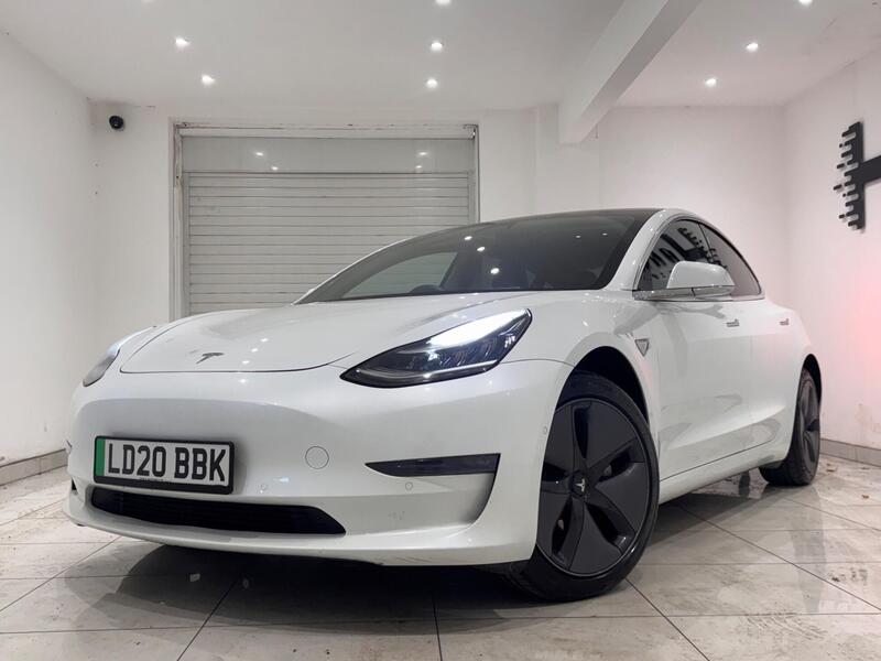 Tesla Model 3 view 3