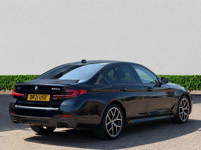 BMW 5 Series view 7
