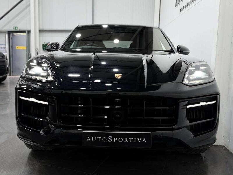 Porsche Cayenne view 7