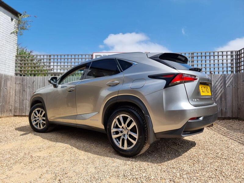 Lexus NX view 4