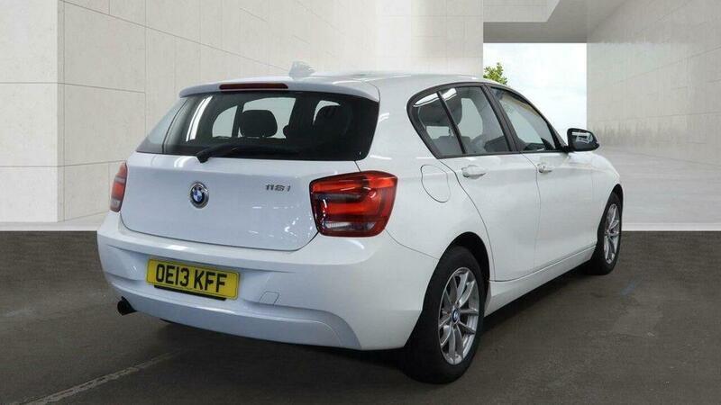 BMW 1 Series view 4