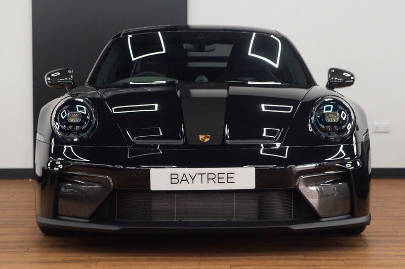Porsche 911 view 6