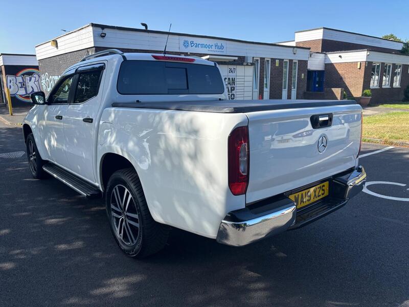 Mercedes-Benz X-Class view 5