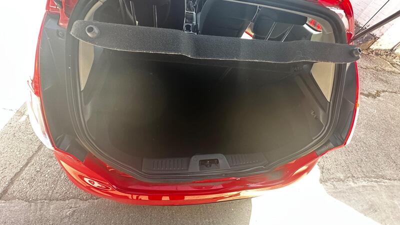 2014 Ford Fiesta — photo 12