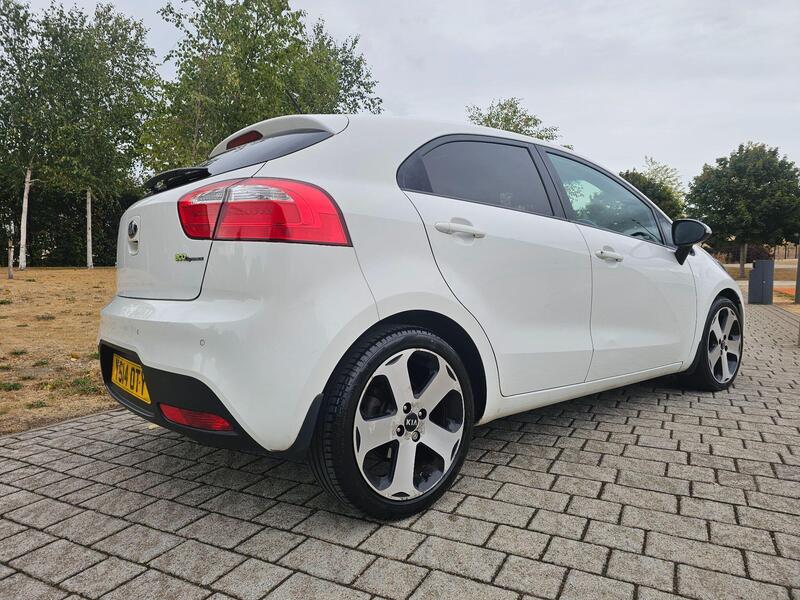 Kia Rio view 3