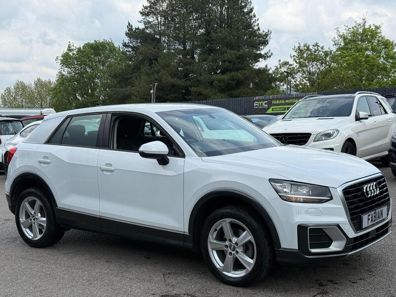 Audi Q2 view 5