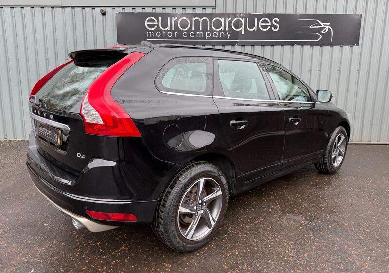 Volvo XC60 view 3