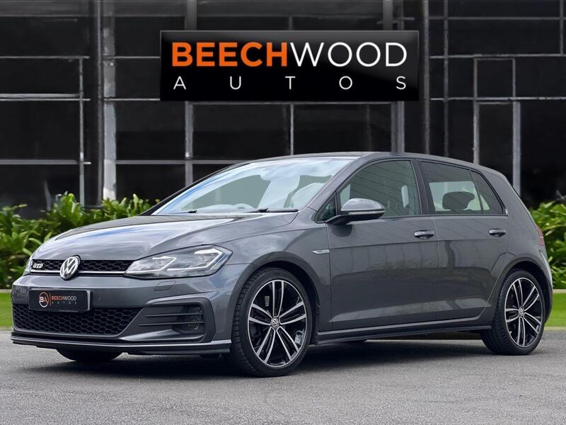 Volkswagen Golf view 2