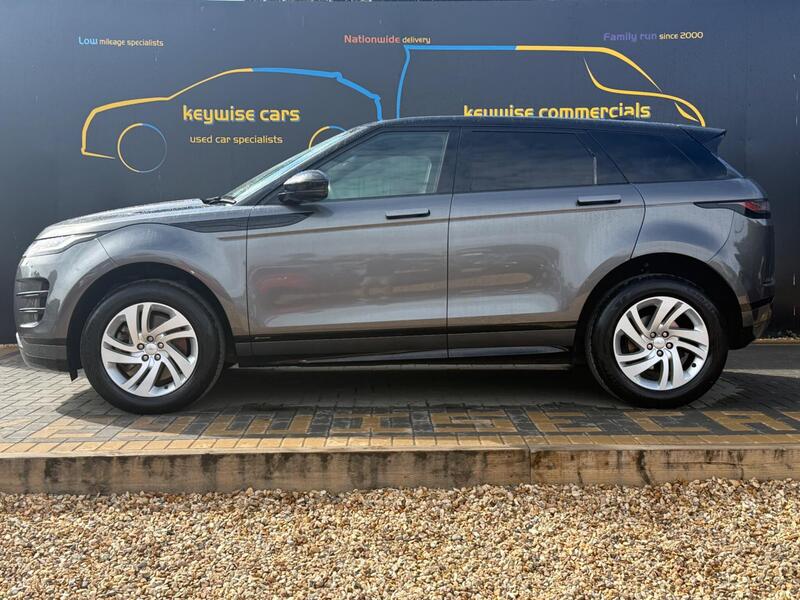 Land Rover Range Rover Evoque view 2