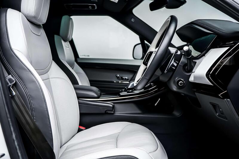 Land Rover Range Rover Sport view 6