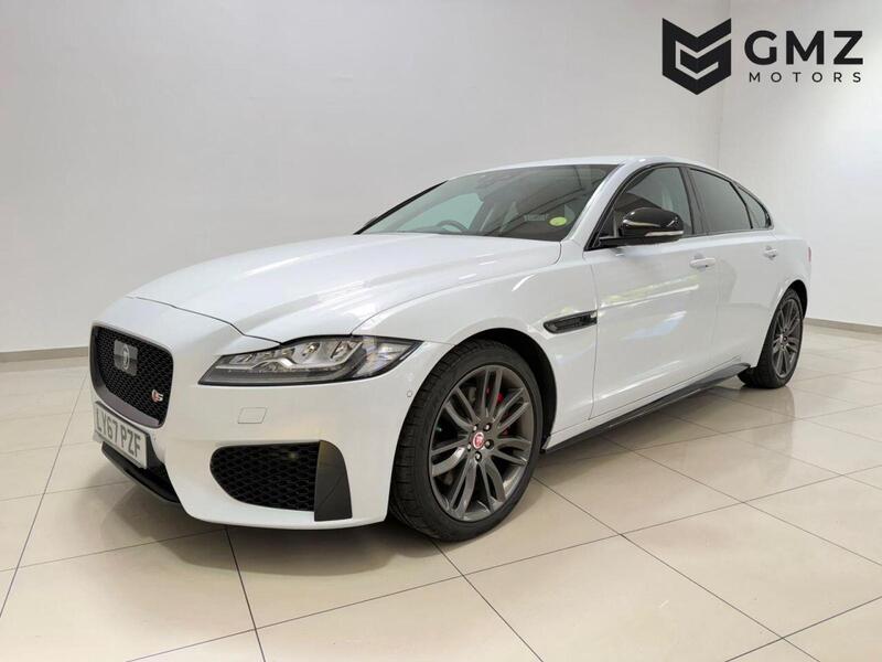 Jaguar XF view 3