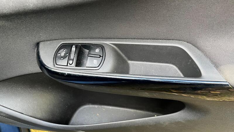 2016 Vauxhall Corsa — photo 44