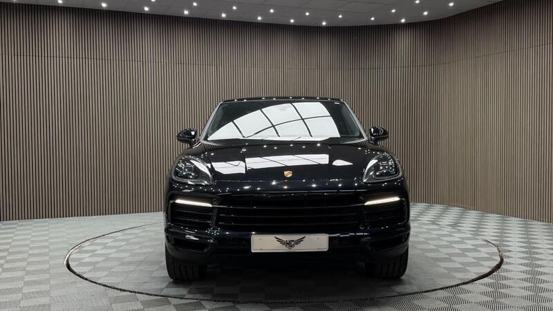 Porsche Cayenne view 4