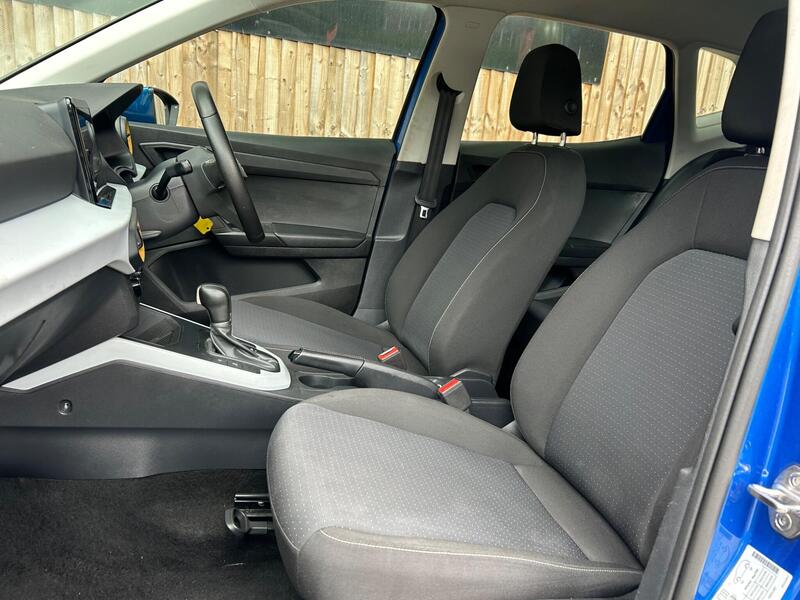 Seat Arona view 4