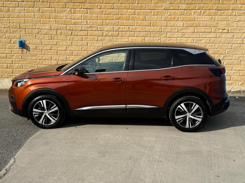 Peugeot 3008 view 2