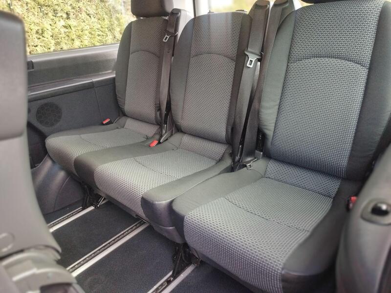 Mercedes-Benz Vito view 3