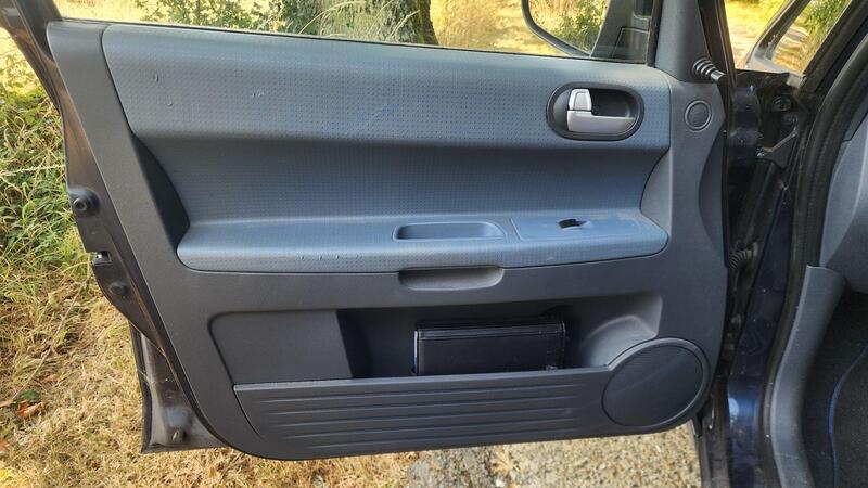 2007 Mitsubishi Colt — photo 31