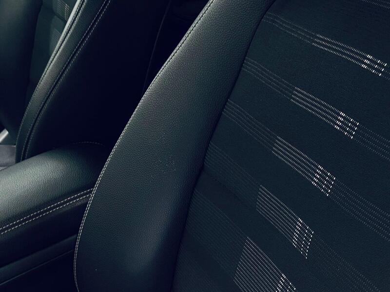 Mercedes-Benz Gla view 6