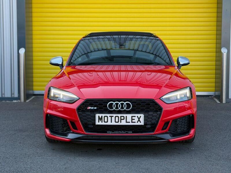 Audi Audi RS5 view 4